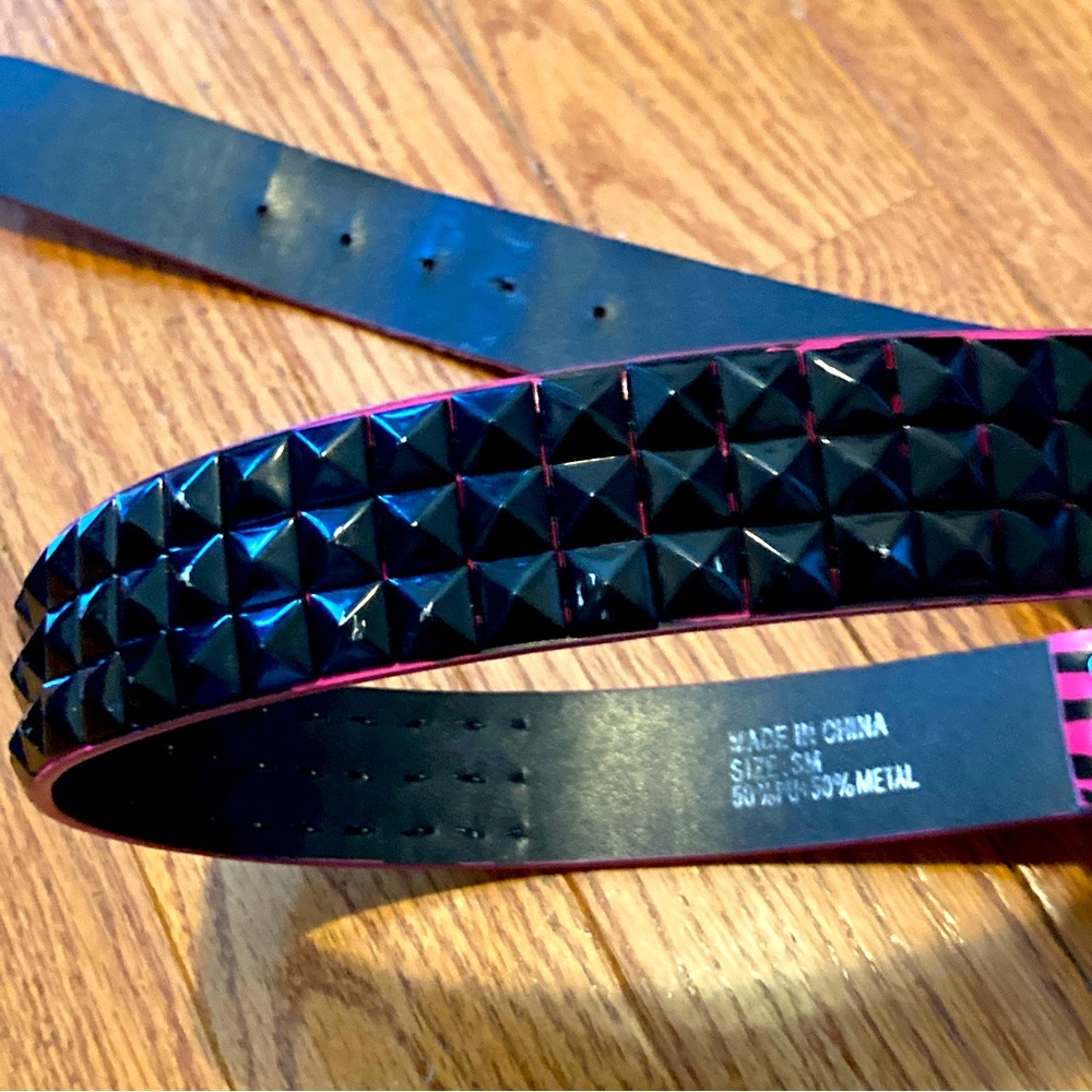 Hot pink zebra striped 3 row pyramid stud belt
